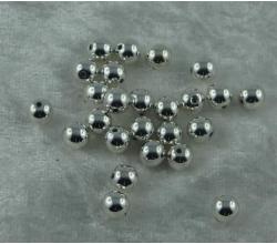 25 Perlen 6mm silber